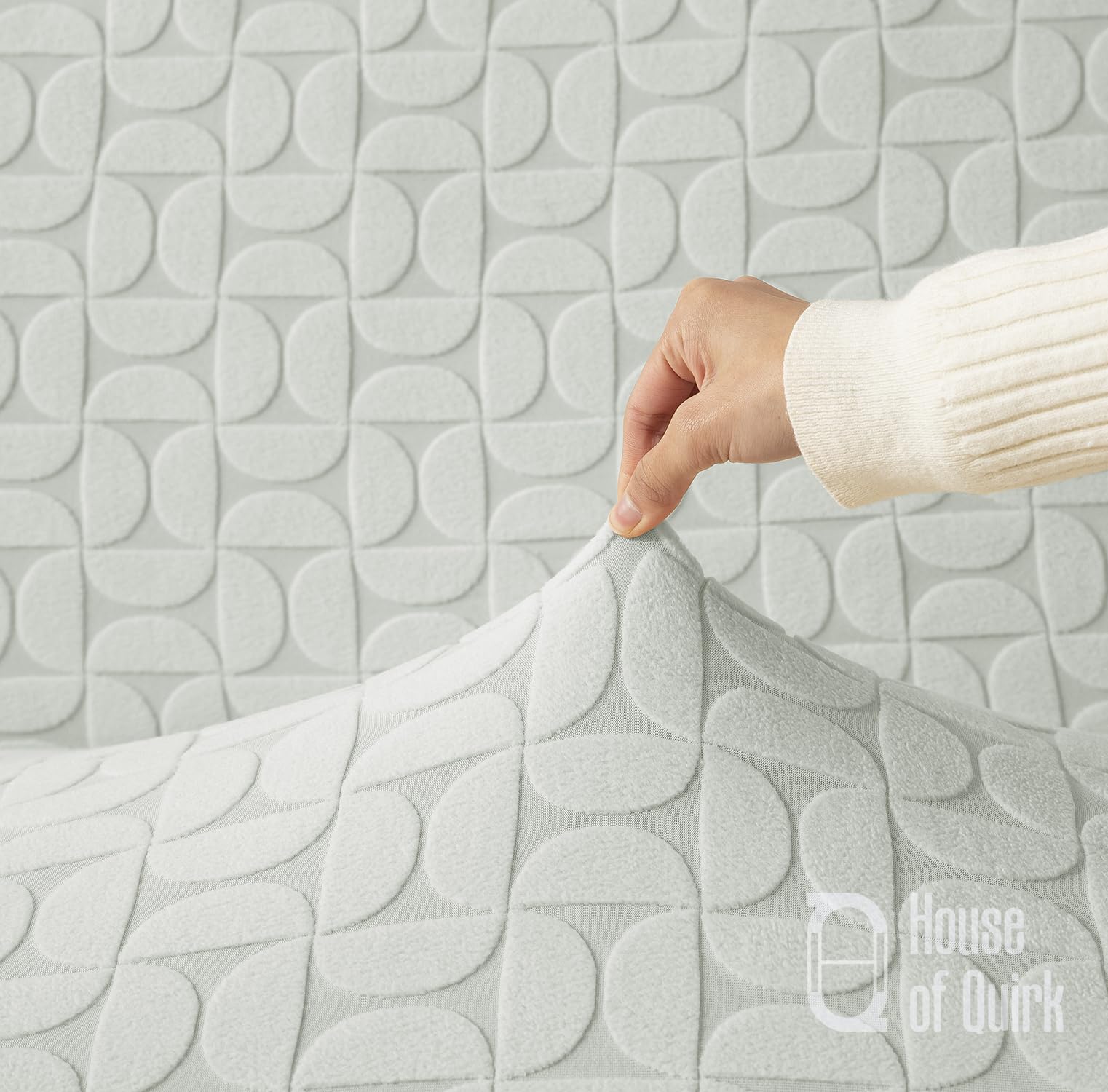 Universal Jacquard Fabric Texture Sofa Cover 220 GSM (SMOKE)