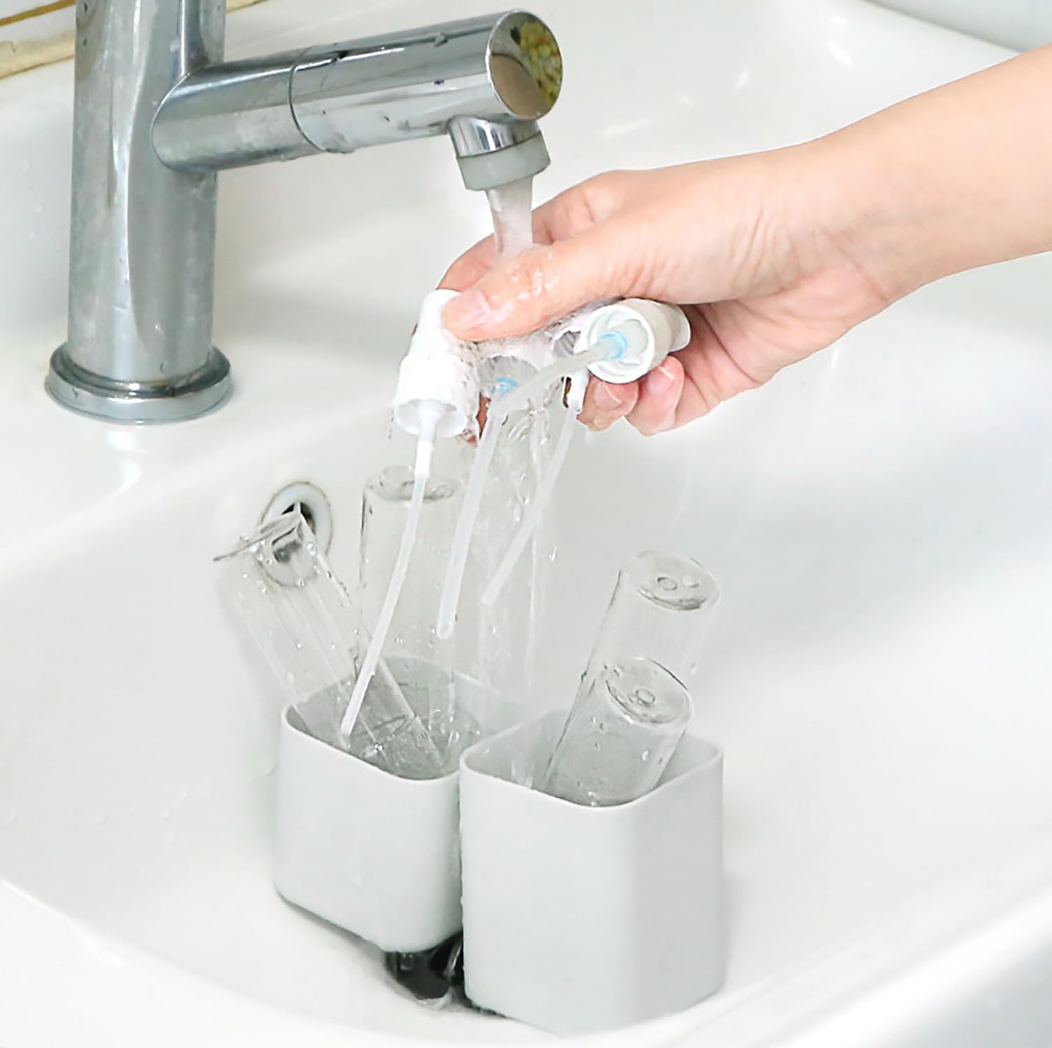 4 in 1 Travel Spray Bottles – 50ml Each