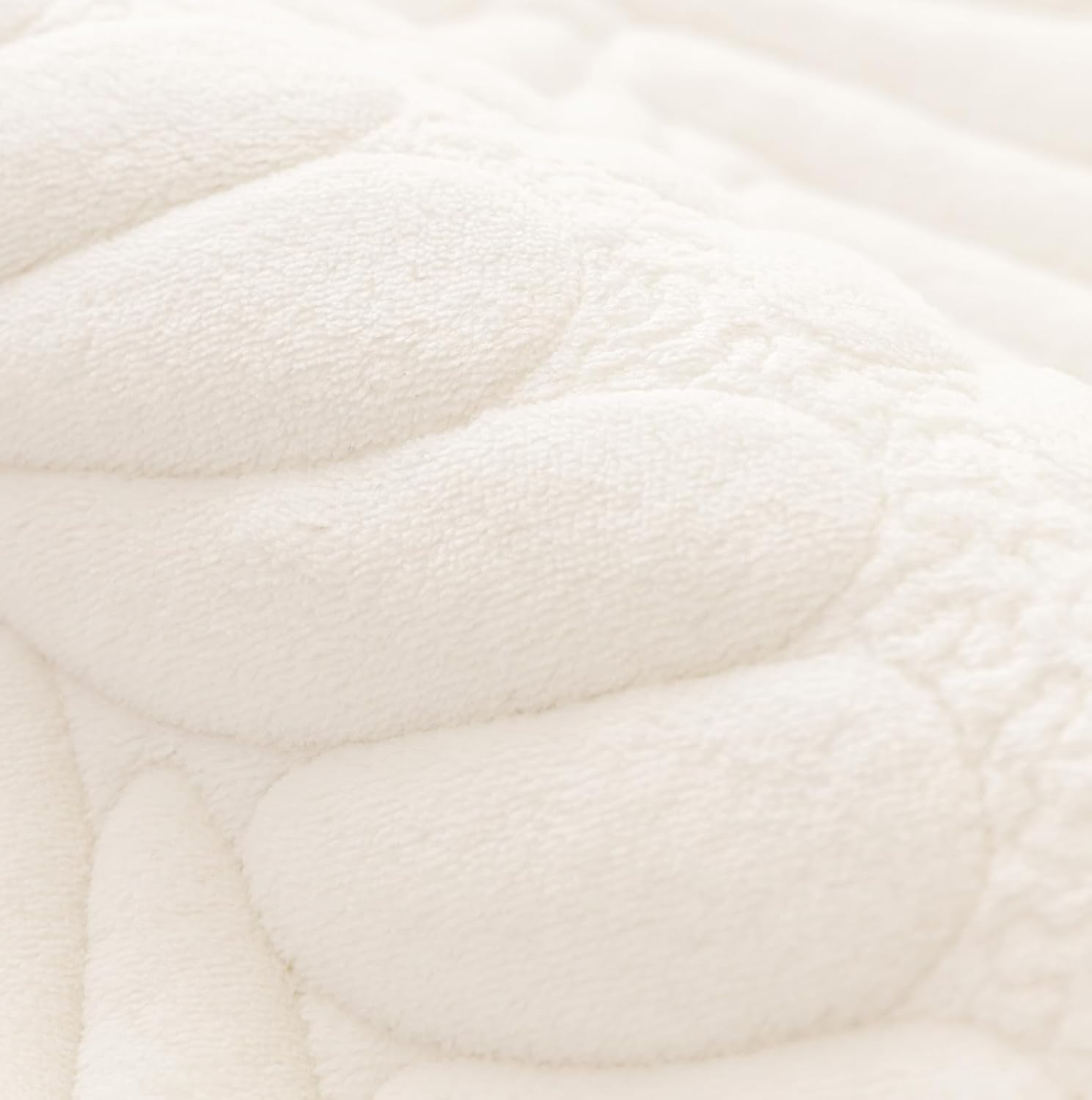 Sofa Cover Mat Leaf Coral Fleece Chenille Fabric Seater Sofa ( Cream)