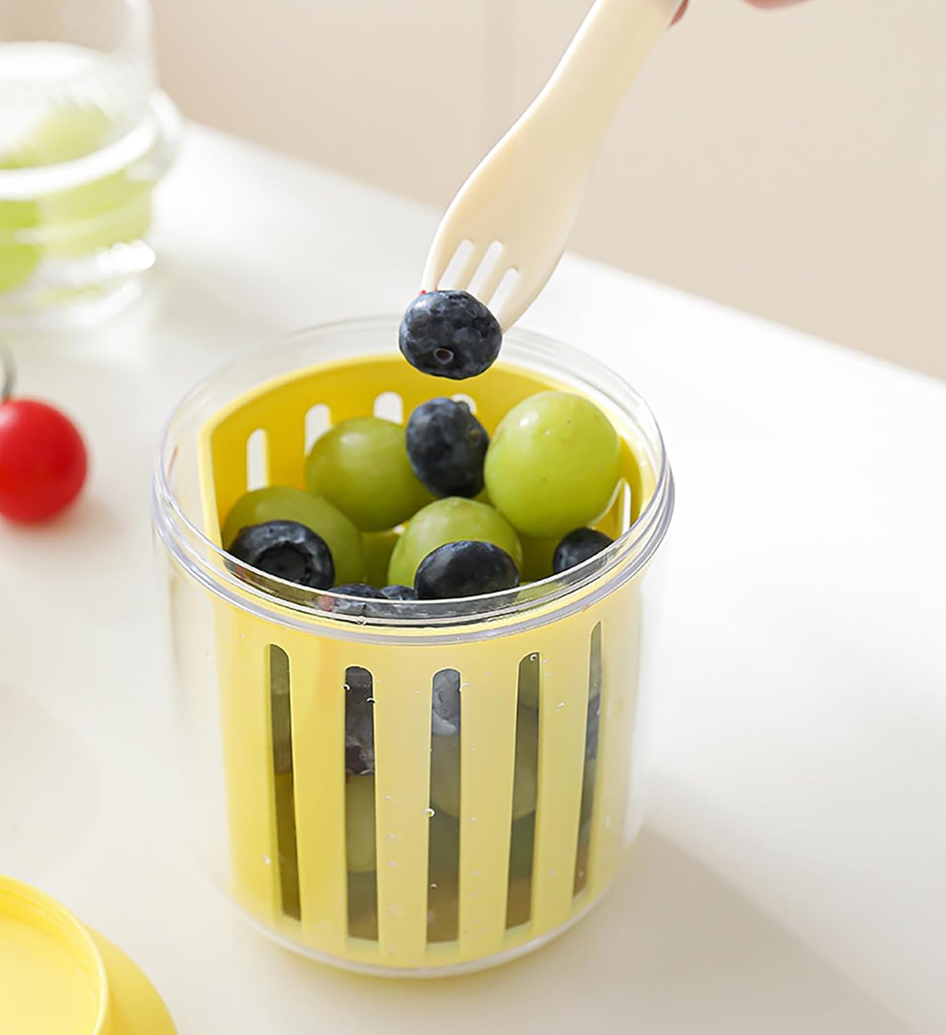 Portable Picnic Party Salad Storage Cups with Lids & Forks – 550ml