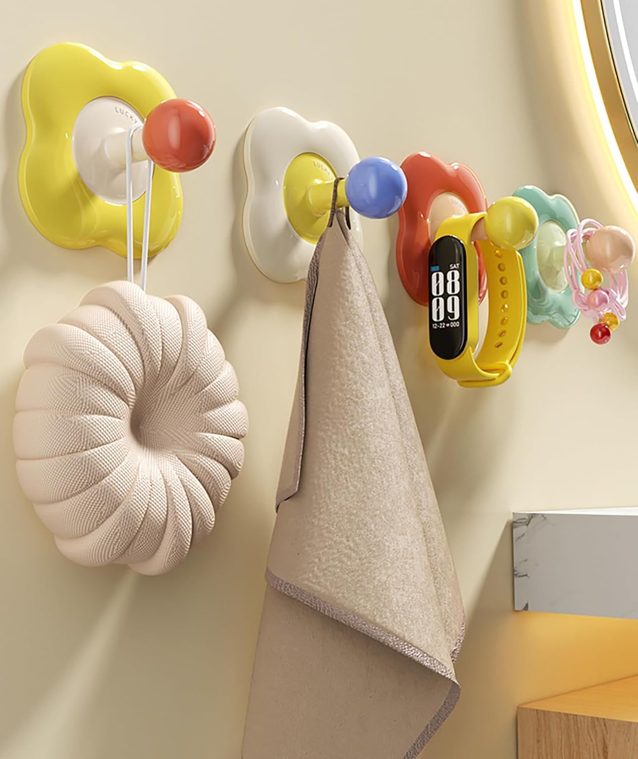 No-Trace Vacuum Suction Cup Hooks, Heavy-Duty Flower Wall Hooks (4 Pack)