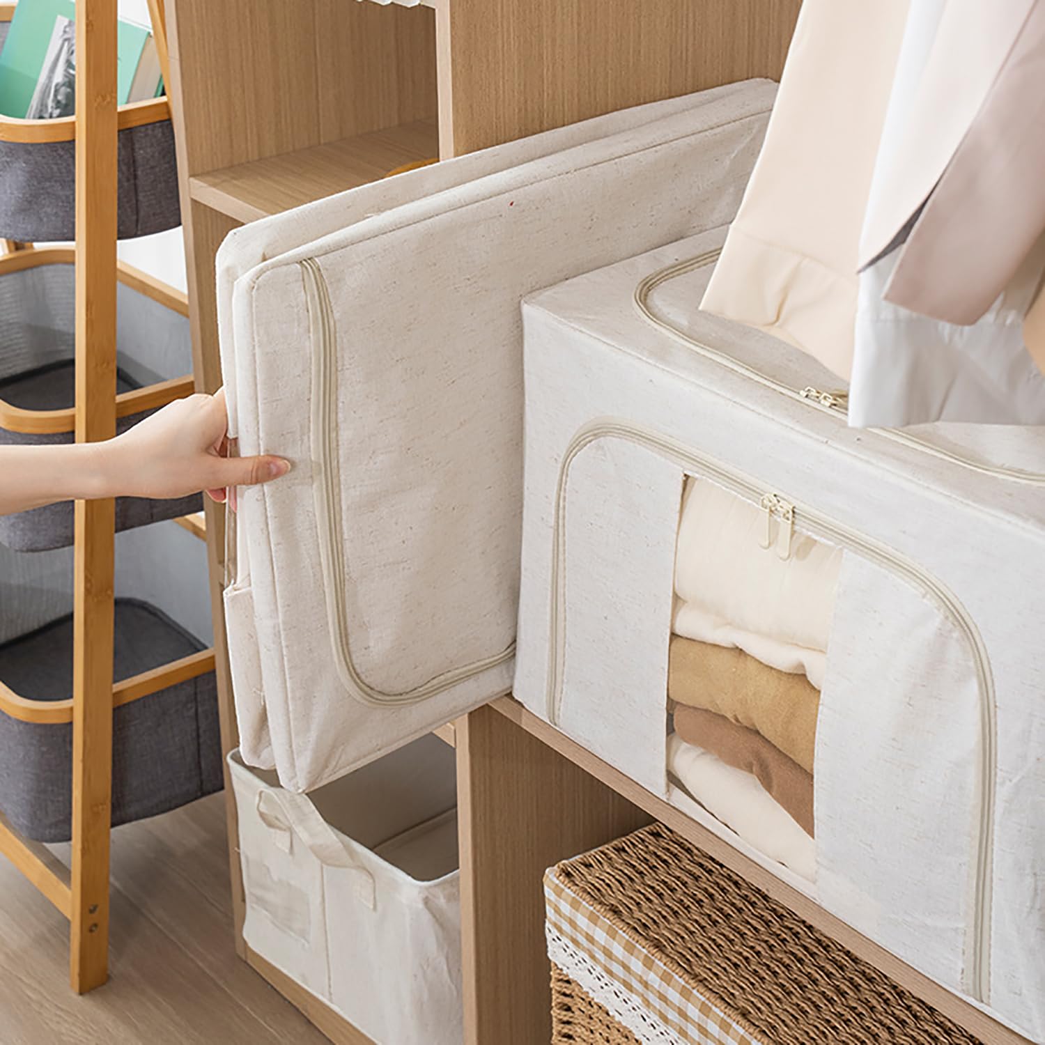 Large Capacity Clothing Storage Box (Pack of 1, 50x40x33cm)