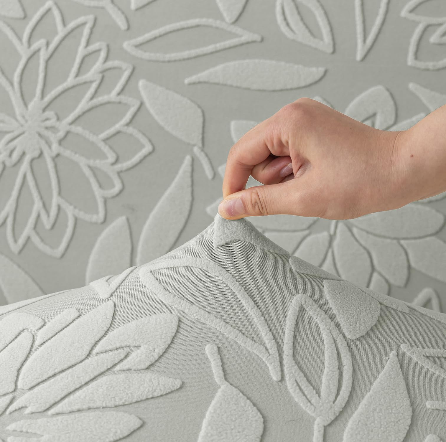 Universal Jacquard Waterproof Camellia Fabric Sofa Cover (Light Grey)