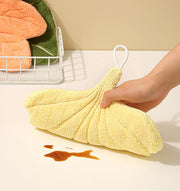 Leaf Shaped Hanging Towels Set of 2 (Green/Yellow)