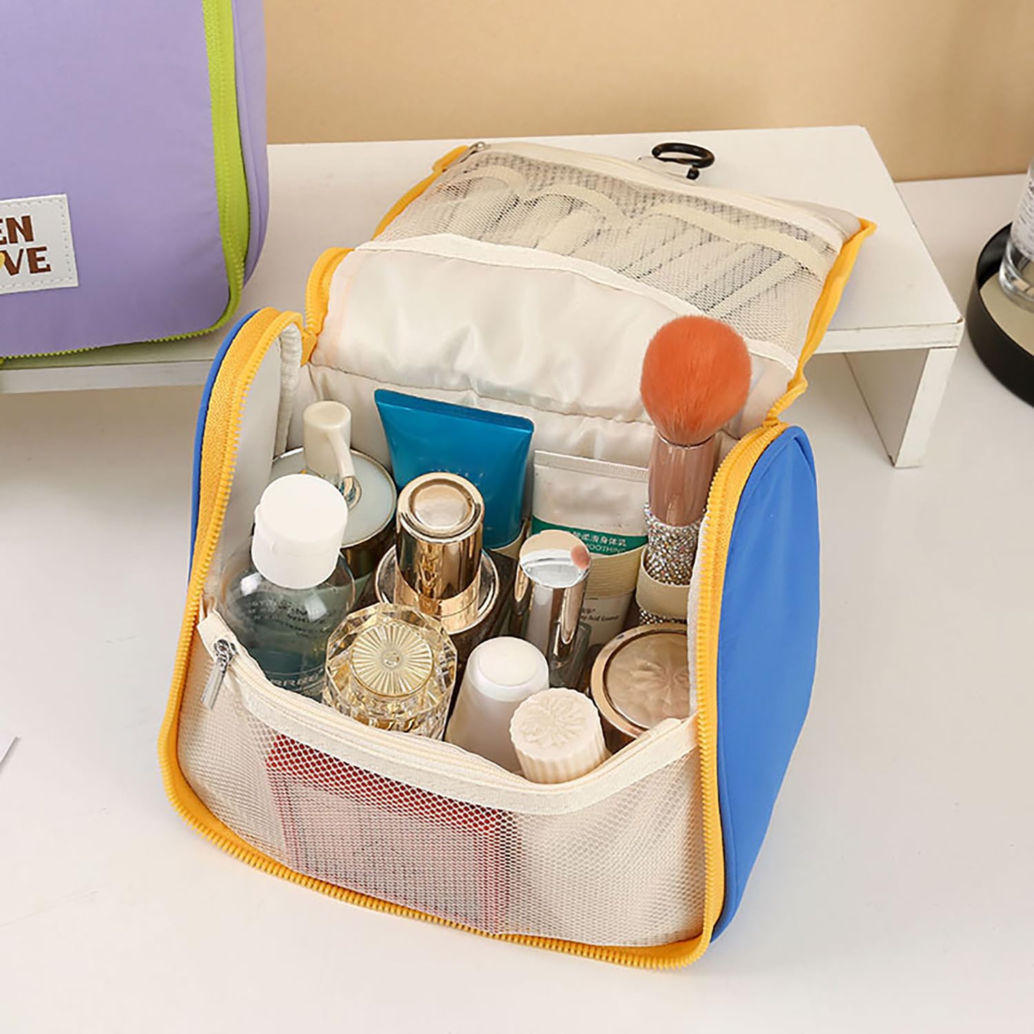 Hanging Toiletry Bag for Women – Water-Resistant Travel Makeup Organizer with Multiple Compartments & Padded Handle