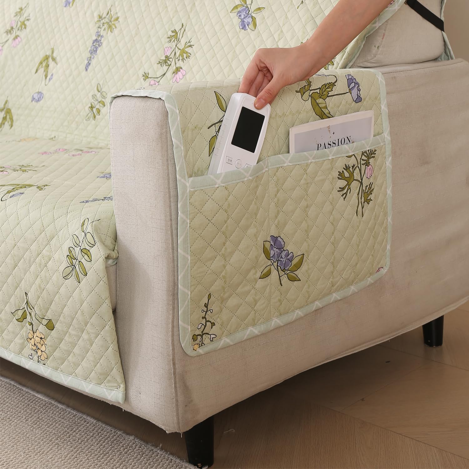 Polyester Sofa Cover Mat Reversible Couch Protector- Green Floral