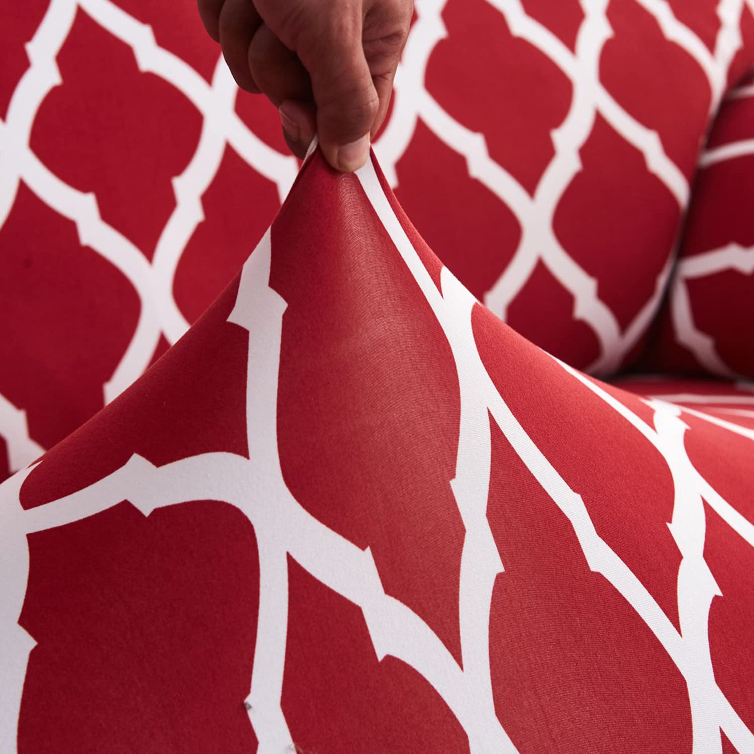 Universal Elastic Sofa Cover (Maroon Diamond)