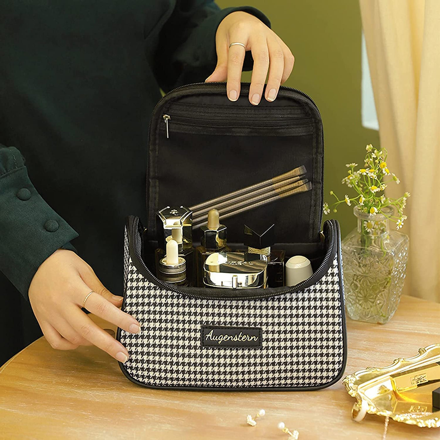 Multifunction Portable & Waterproof Travel Cosmetic Organizer, Great Gift for Women & Girls