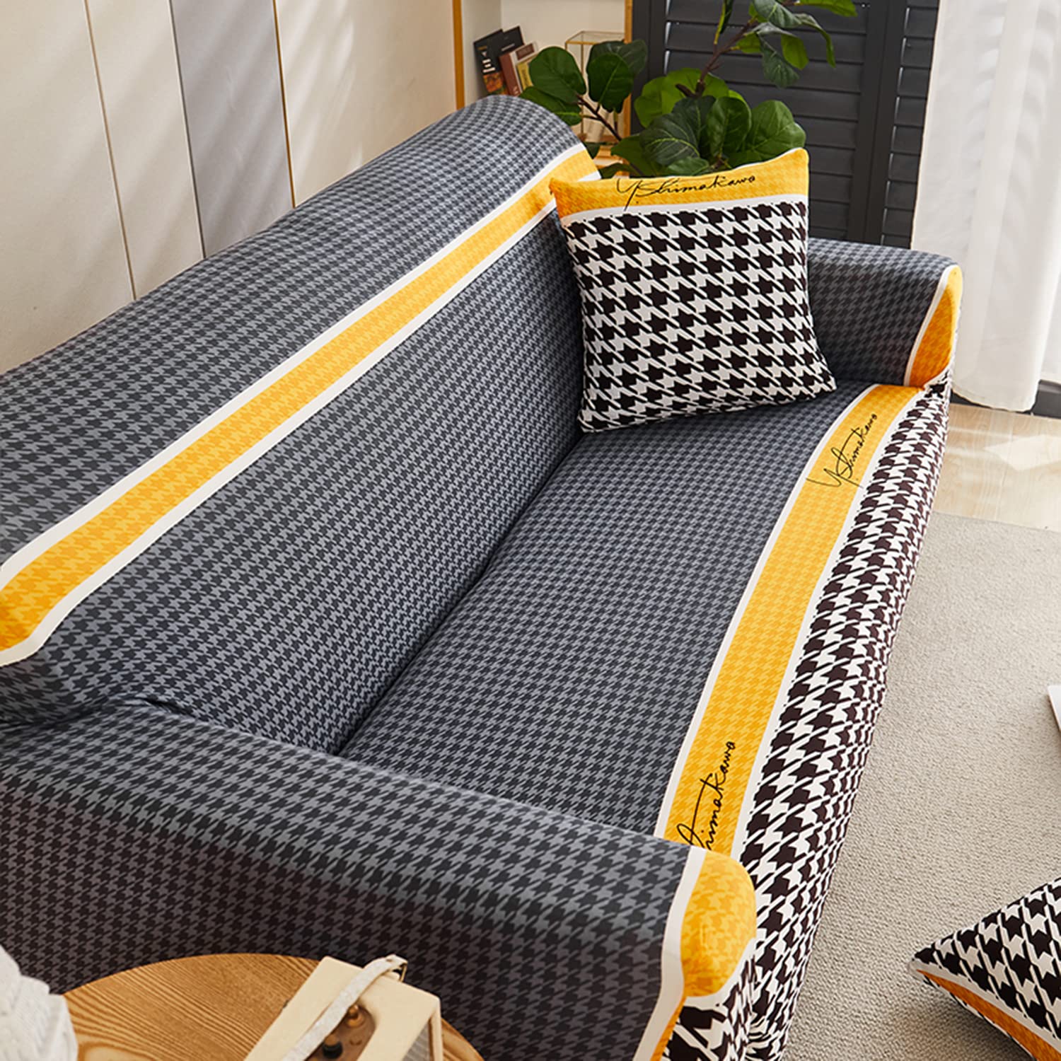 Printed Sofa Cover - Black Handstooth