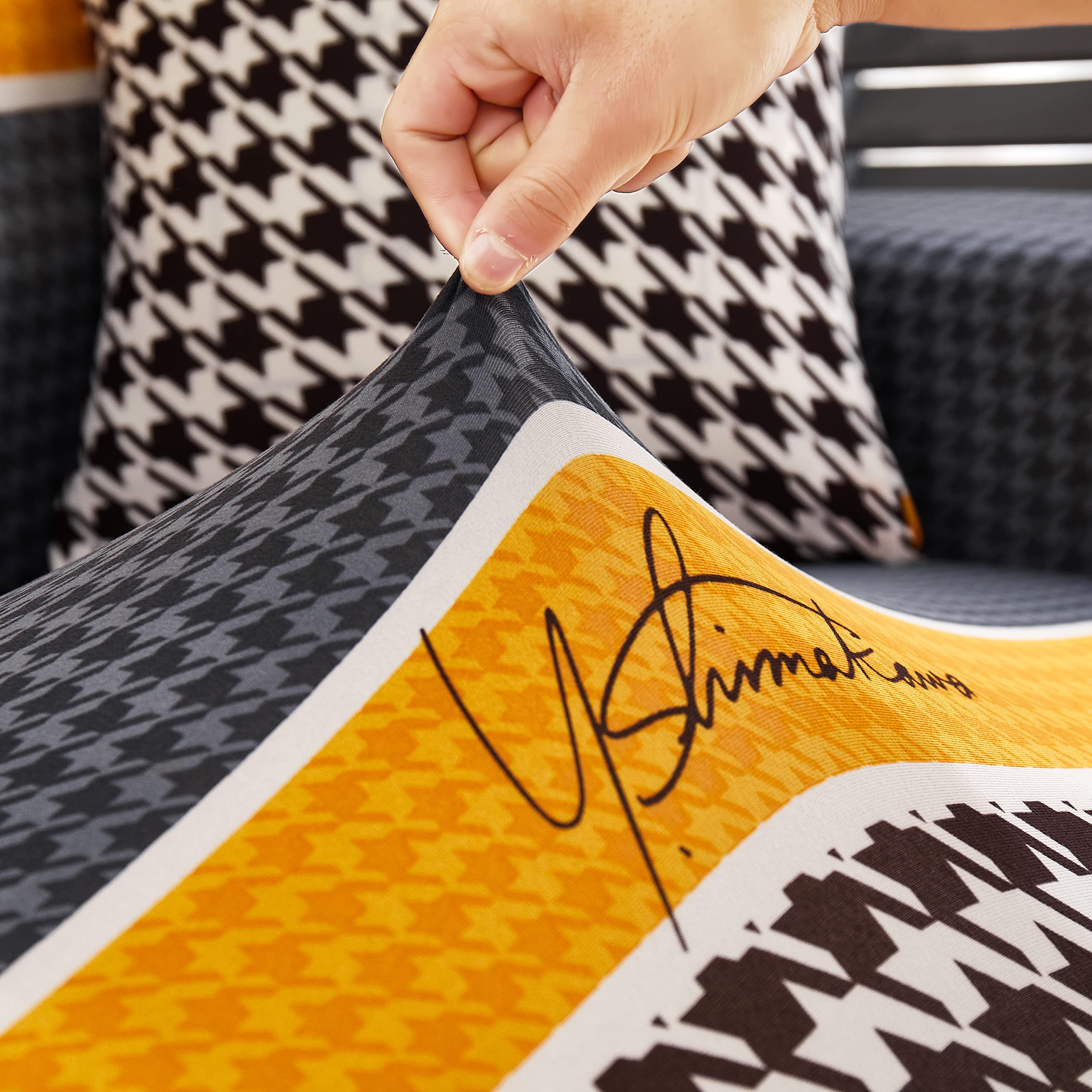 Printed Sofa Cover - Black Handstooth